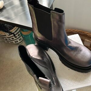 DKNY METALLIC BOOTS